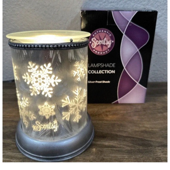 Scentsy Other - Scentsy Silver frost wax warmer, excellent condition